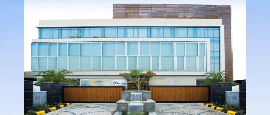 Hotel Charans Plaza
